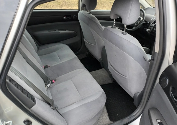 Toyota Prius cena 20900 przebieg: 286200, rok produkcji 2005 z Zbąszynek małe 232